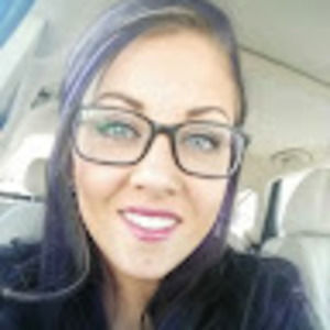 Meet your Posher, Danae